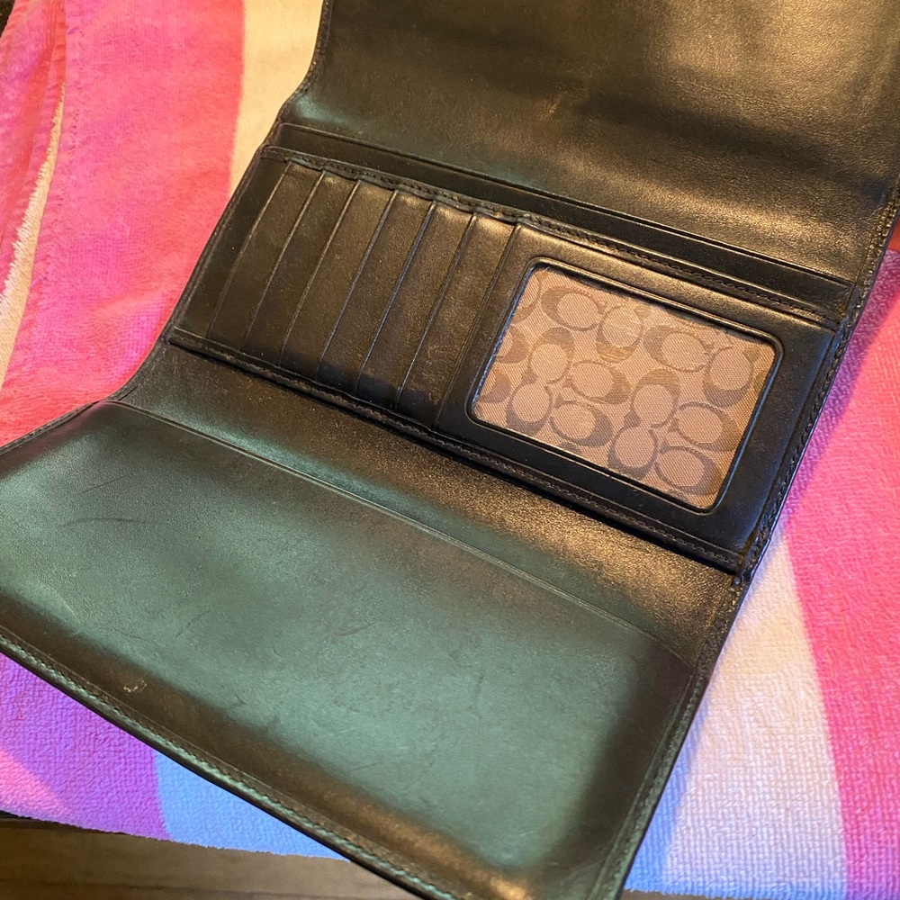 Coach black leather wallet - Picture 6 of 7